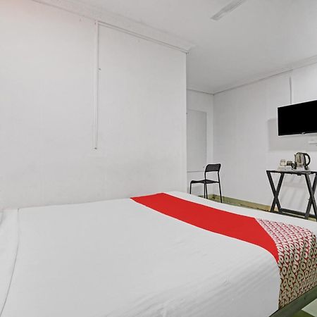 Hotel O New Lakeview Palace ハイデラバード エクステリア 写真